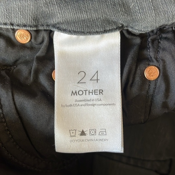 NWT MOTHER High Waisted Looker Ankle Fray Jeans! - Picture 5 of 8